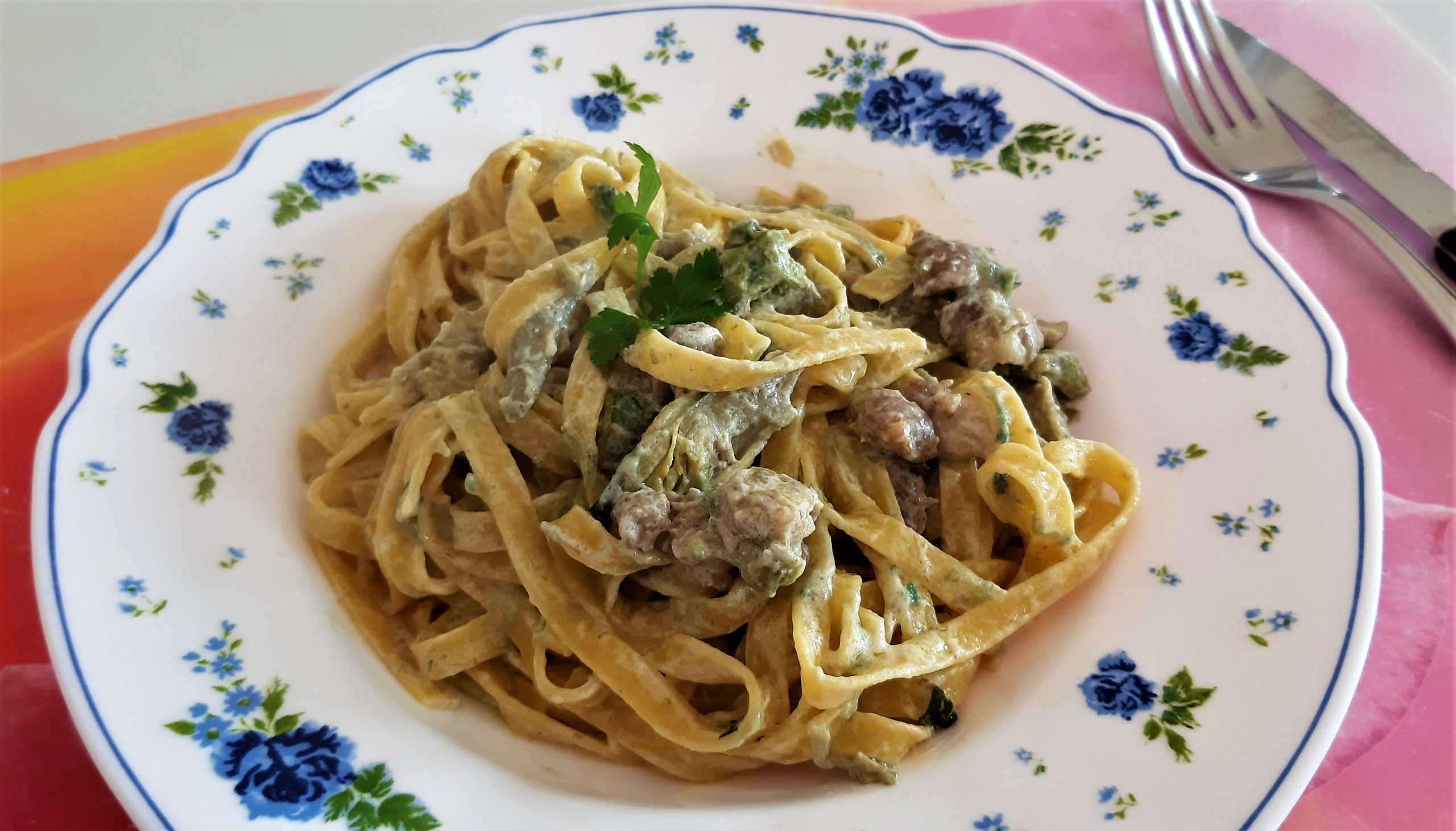 Tagliatelle Con Panna Carciofi E Salsiccia Ricettopolis It